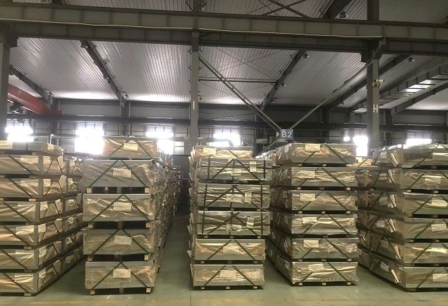 Placa de estanho eletrolítico para alimentos com excelente soldabilidade e resistência à corrosão