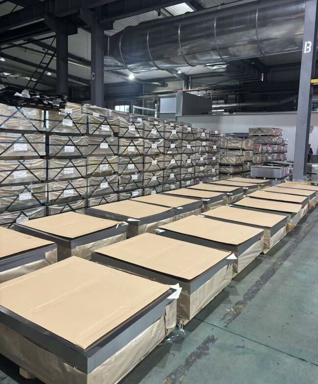 Chapas de Folha de Flandres Eletrolítica - Material Multiuso para Embalagens de Revestimento Alimentício, Químico e de Construção